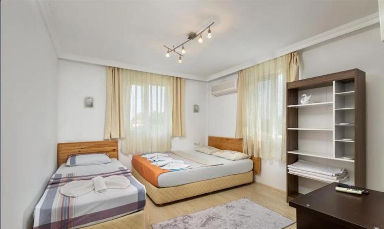 Flora Pansiyon Cirali Apartment Kemer Luaran gambar