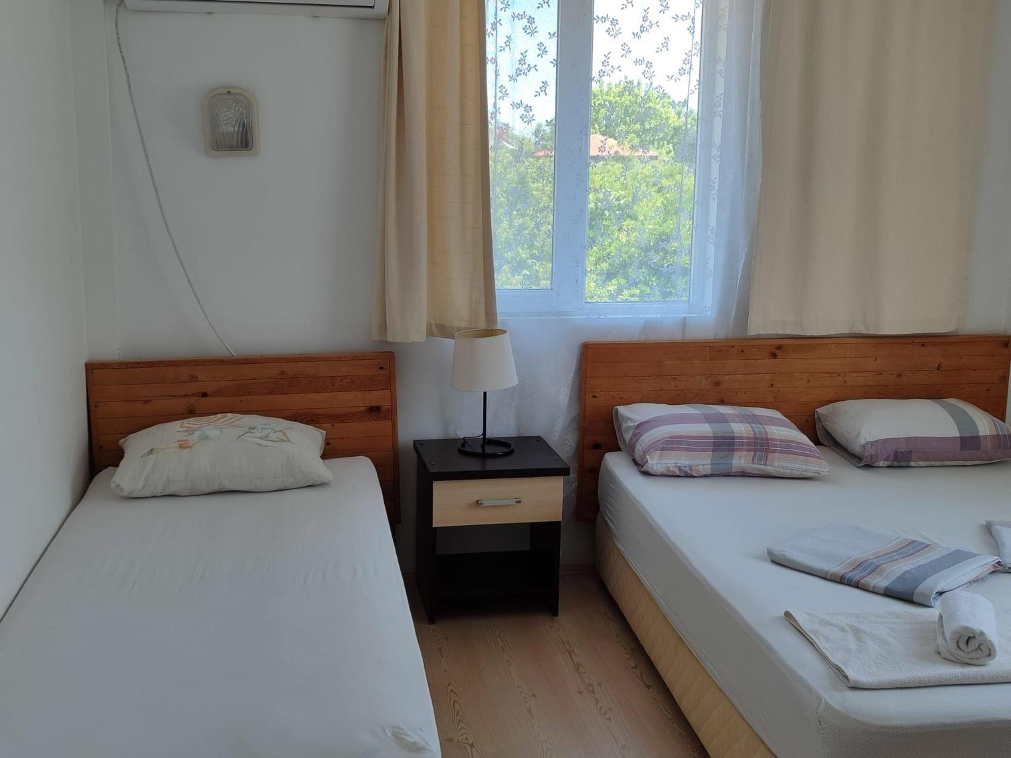 Flora Pansiyon Cirali Apartment Kemer Luaran gambar